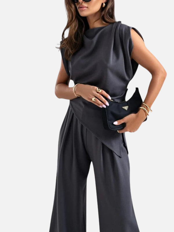 Julia | Chique Set met Mouwloze Top en Wijde Broek