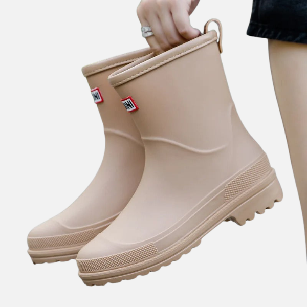 Trendy Waterdichte Halfhoge Regenlaarzen Met Antislip Zool Voor Vrouwen