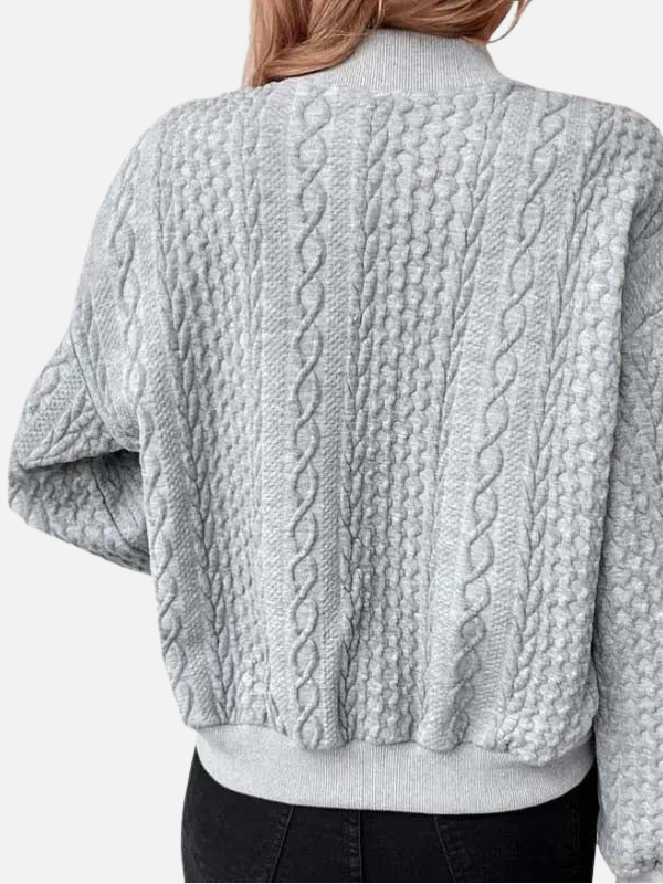 Eva | Gebreide Bomber met Kabelpatroon