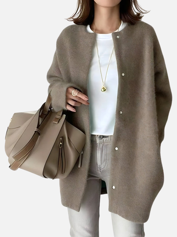 Sara | Lang Gebreid Vest met Knoopsluiting
