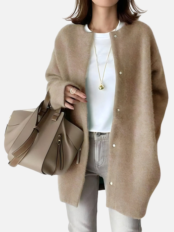 Sara | Lang Gebreid Vest met Knoopsluiting