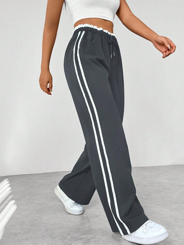 Kaeli | Sportieve High Waist Joggingbroek met Strepen
